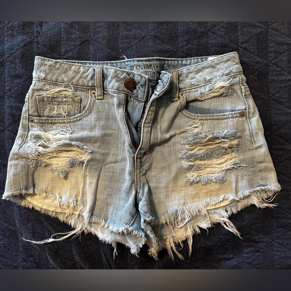 American Eagle. Hi-rise Festival cut off shorts. Size 4.